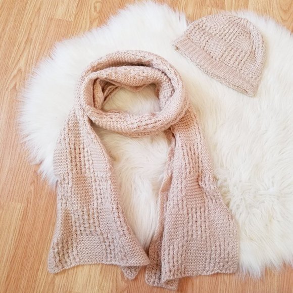 H&M 2 Piece Knit Hat & Scarf Matching Set - Picture 8 of 8